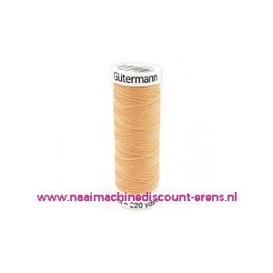 Gutermann naaigaren 979 (zalm) - 2027