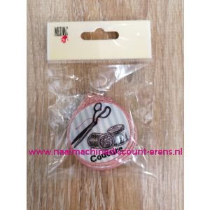 Applicatie strijkbaar rond 4.5 Cm "COUTURE SCHAAR"